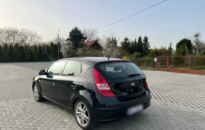 mazowieckie Hyundai I30 cena 16400 przebieg: 207000, rok produkcji 2009 z Orneta